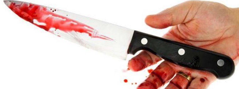 В Киеве пьяный мужчина зарезал подругу и сдался полиции