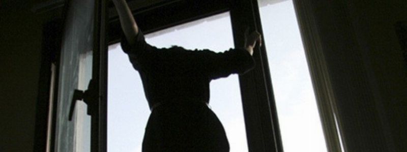 В Киеве неразделенная любовь довела девушку до самоубийства