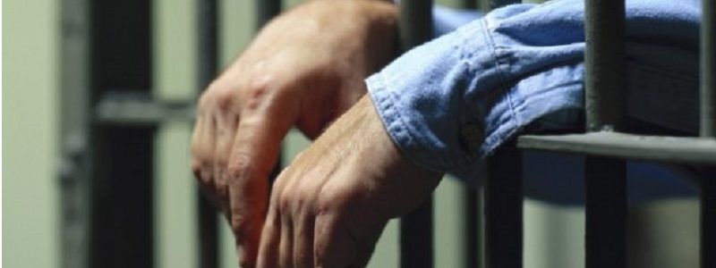 В Киеве пенсионера задавил мусоровоз