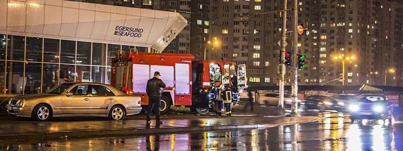 Пожар в рыбном магазине: тушить квадратный метр прибыли две машины спасателей