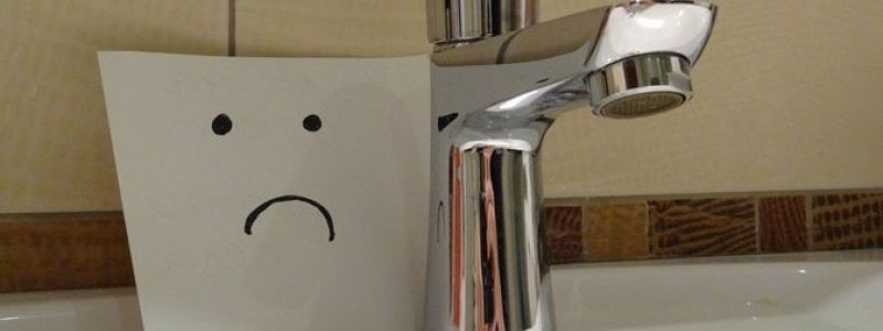 В Киеве отключат воду: узнай, где и когда