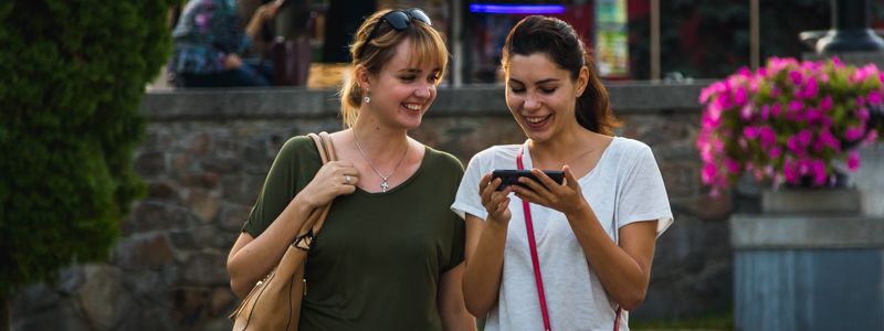 Столица в лицах: как жители столицы провожают последние теплые деньки