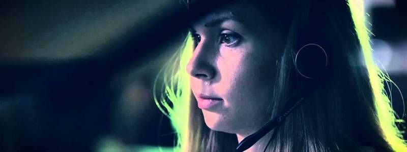 В Киеве с объявлениями на столбах будут бороться телефонным "троллингом"