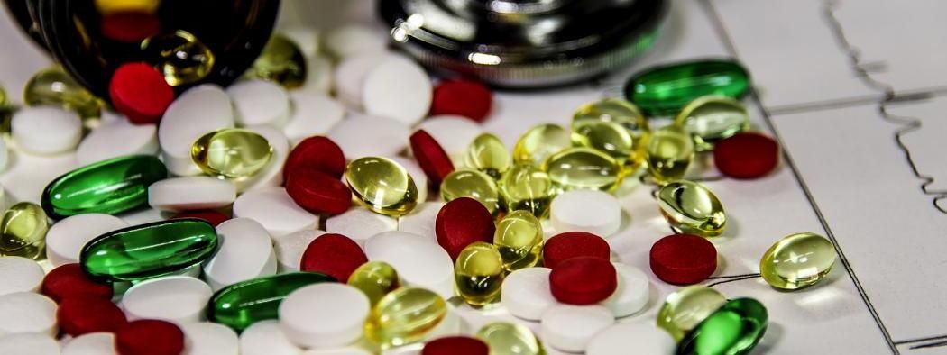 Медреформа в Украине: как будут закупать вакцины и дорогие лекарства