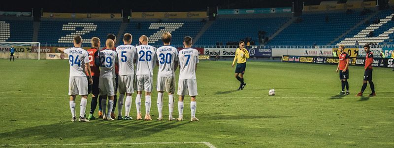 "Динамо" Киев вдевятером удержало победный счет против "Арсенала": видео гола и удалений
