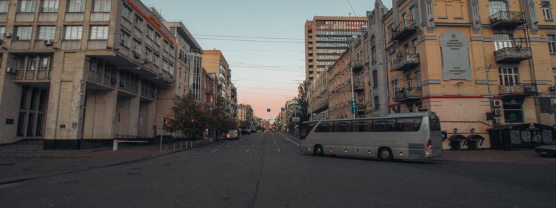 Как замерзший Киев встретил долгожданную пятницу