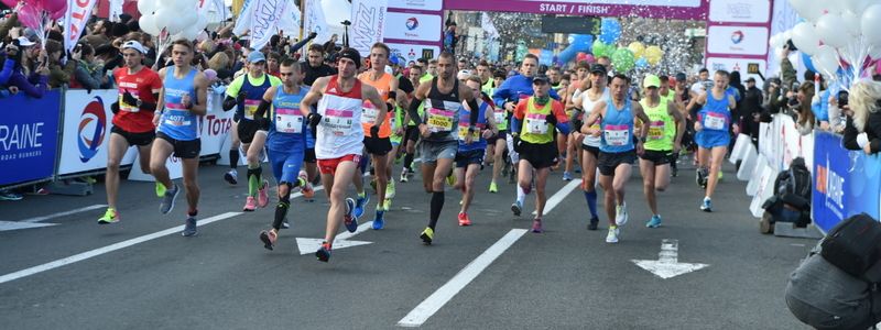 В Киеве из-за марафона перекрыли десятки улиц и изменили движение транспорта