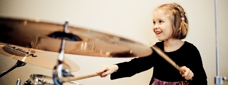 День Народження Кураж Базар : спільно з Іваном Дорном і лейблом Masterskaya збератимуть кошти на покупку інструментів в музичні школи України