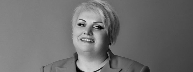 Смерть Марины Поплавской, гибель патрульного во Львовской области и электрокар Fulu Mk1 в Украине: ТОП новостей