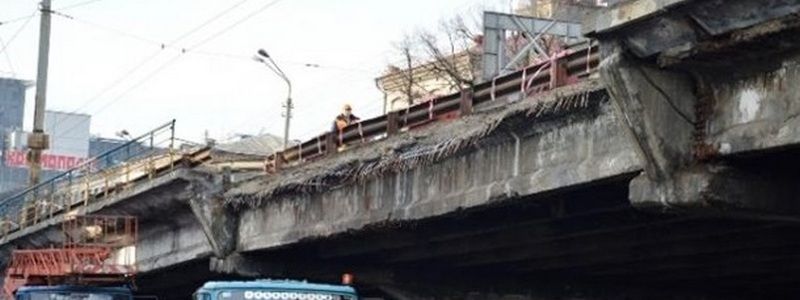 Стало известно, когда начнут ремонт Шулявского моста