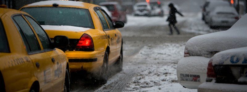 В Киеве из-за непогоды такси подняли цены в два с половиной раза