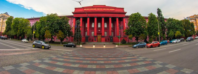 Получи ответ: правда ли университет имени Тараса Шевченко перекрасят в желтый цвет