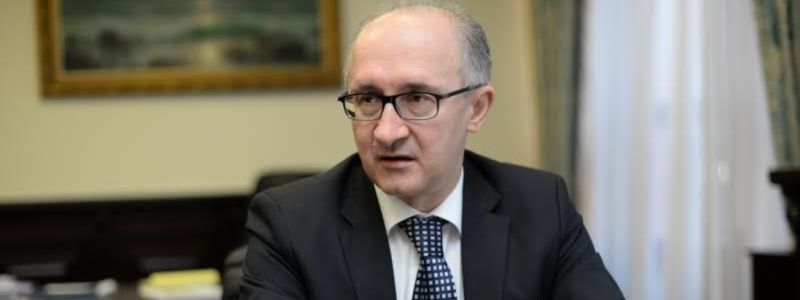 В Киеве неизвестные облили зеленкой главу Высшей квалифкомиссии судей Украины: подробности