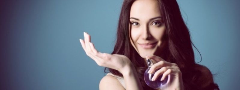 Самые выгодные цены на духи для мужчин и женщин в Черную Пятницу: где купить