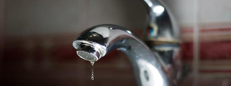 В Киеве из-за аварии отключили холодную воду: адреса