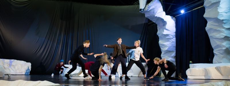 Информатор дарит 2 билета на новое зимнее шоу «Winterra. Легенда казкового краю»