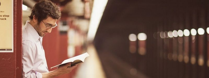 Чтение или гаджеты: какой вид досуга чаще выбирают жители Украины