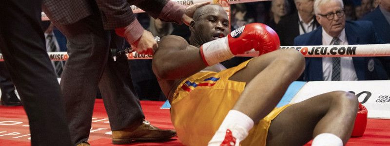 Стивенсон в реанимации после боя с Гвоздиком, похороны Буша-старшего и бронза украинских биатлонистов: ТОП новостей дня