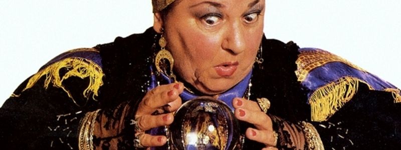 "Магическая" помощь и "кармическая" расправа за 60 000 долларов: в Киеве задержали группу горе-экстрасенсов