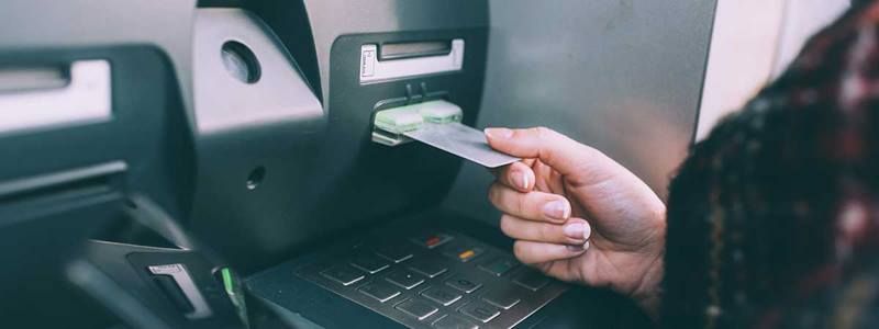 Почему не работает ПриватБанк и когда можно совершить платеж