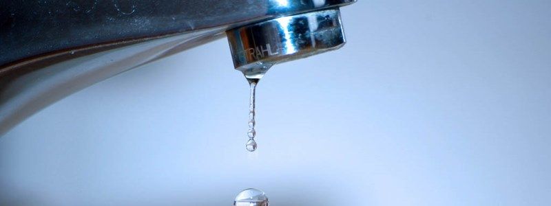 Часть жителей Киева на сутки осталась без холодной воды: адреса