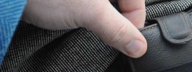 Новорічні крадіжки: як уберегти свою квартиру від злодіїв