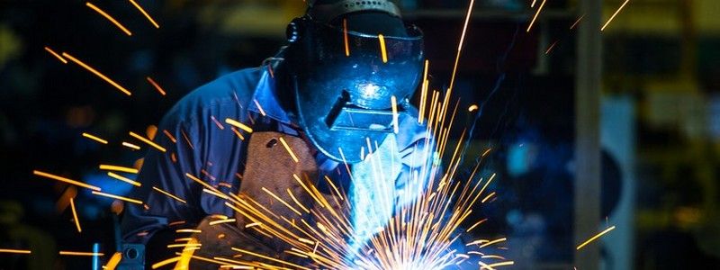 Можно ли смотреть на сварку: ответ специалиста