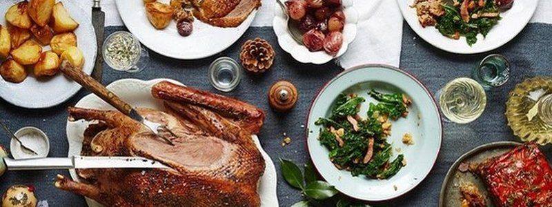 Как съесть много мяса и оливье на Новый год без вреда для организма