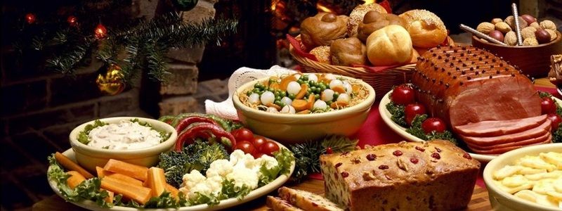 Какие гарниры, напитки и десерты на новогоднем столе не принесут вреда организму