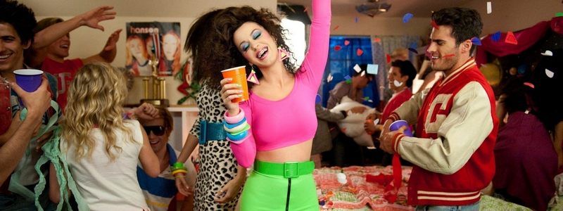 Новый год 2019: как вести себя подросткам, чтобы не попасть в неприятности