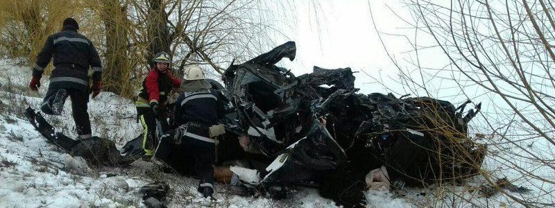 Под Николаевом в ДТП насмерть разбились восемь человек, среди погибших - дети