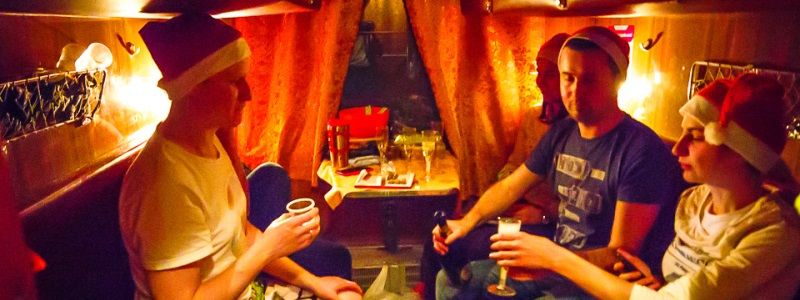 Стало известно, сколько людей встречали Новый год 2019 в поездах