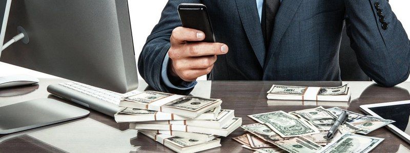 В Киеве задержали мошенника, который обокрал людей на 260 тысяч долларов