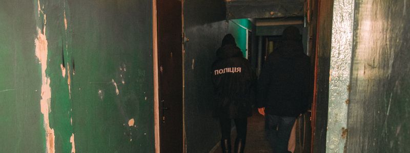 В Киеве мужчина задушил бывшую жену друга зарядкой от телефона