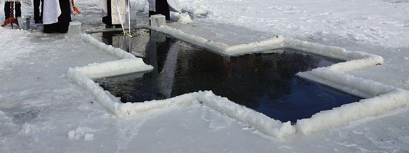 Загартовування тіла на Водохреща: як правильно пірнати в ополонку та яких правил треба дотримуватися з кригою