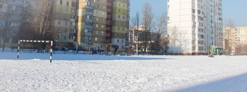 В Киеве на Декабристов отремонтируют стадион за 2,5 миллиона: как он выглядит сейчас