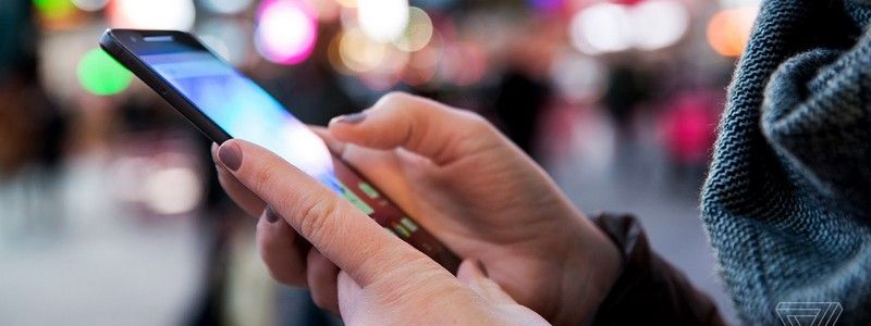 В Киеве можно узнать все о депутатах через мобильное приложение