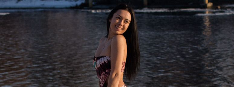 Масштабные пожары в Киево-Печерской лавре и на Крещатике, ледяное Крещение и героический мурал в Киеве: неделя в фото