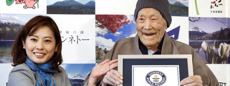 Смерть старейшего мужчины на планете, 60-тысячный протест в Греции и новая функция Google Maps: ТОП новостей дня