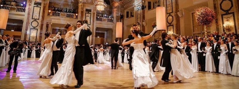Бал 21 століття: як туди потрапити та взяти участь у церемонії відкриття