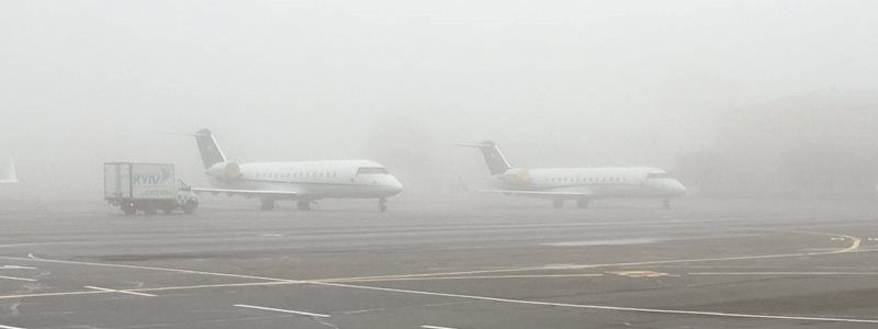 Из-за сильного тумана в аэропорту "Киев" задерживают и отменяют рейсы: какая ситуация сейчас
