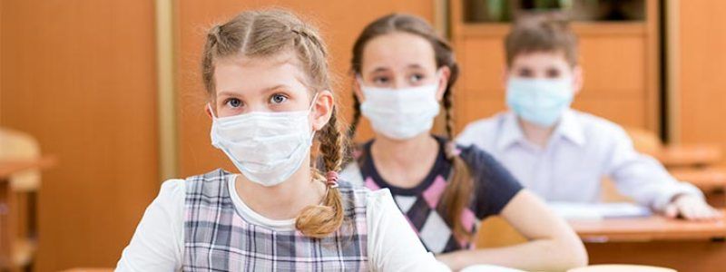 В Киеве более сотни школ закрыли на карантин