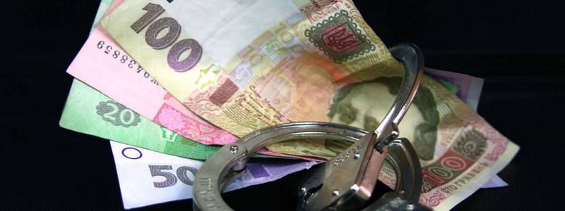 Куда обращаться в Киеве, если полицейский требует взятку