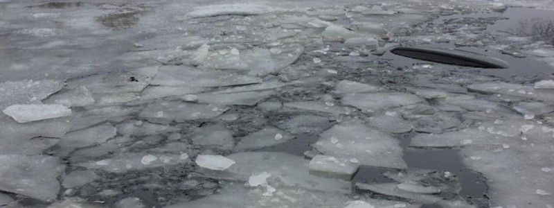 В Киеве на Борщаговской мужчина утонул в реке