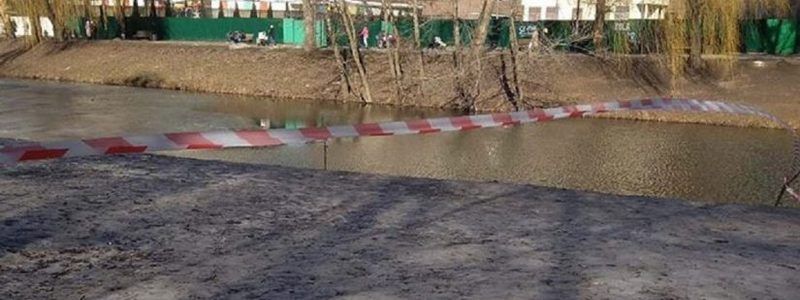 В Киеве на Теремках на дне озера обнаружили мину