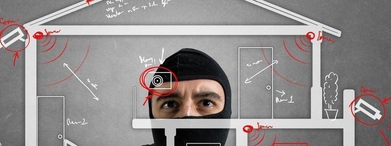Підробка документів: як у пенсійному віці не залишитися на вулиці та вберегти своє майно