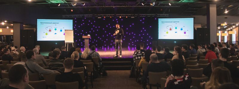 В Киеве ПриватБанк запустил “Бизнес-инкубатор”: что это и как принять участие