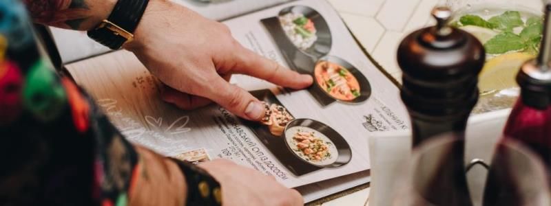 Cамый вкусный рамен, пицца с черным камамбером и сочный стейк: чем удивит новое меню Mafia