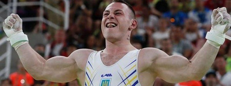 Серебряная медаль Игоря Радивилова, бедствие лайнера в Норвегии и новое фото беспроводной зарядки от Apple: ТОП новостей дня