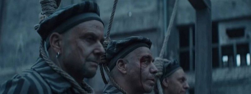 Крупный пожар в Бангладеш, Mercedes объединился с Geely и новый клип Rammstein: ТОП новостей дня